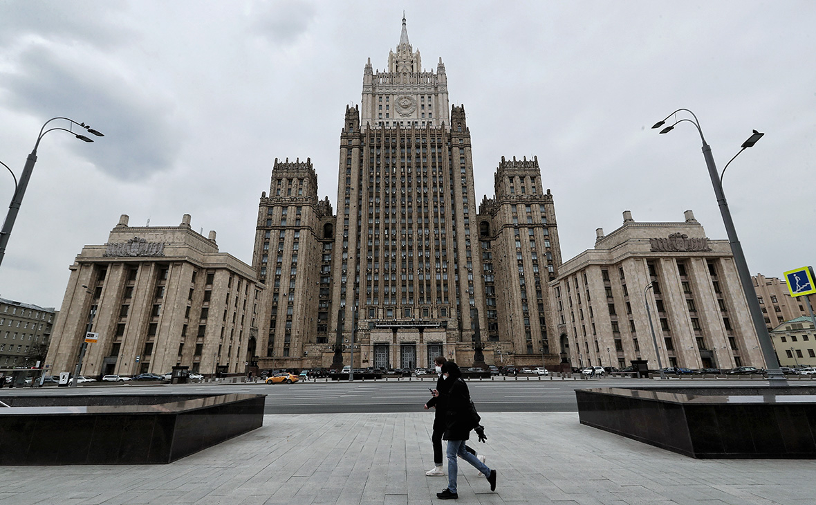 Москва и Баку провели «сверку часов»