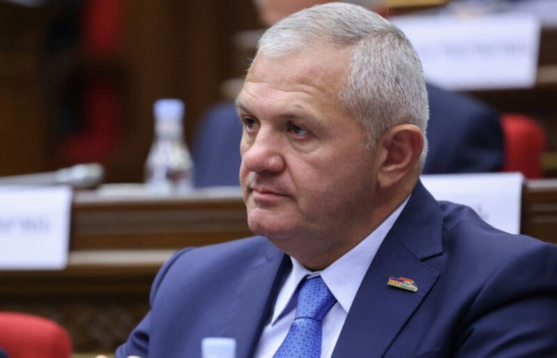 Суд отменил запрет на выезд для депутата Мамикона Асланяна