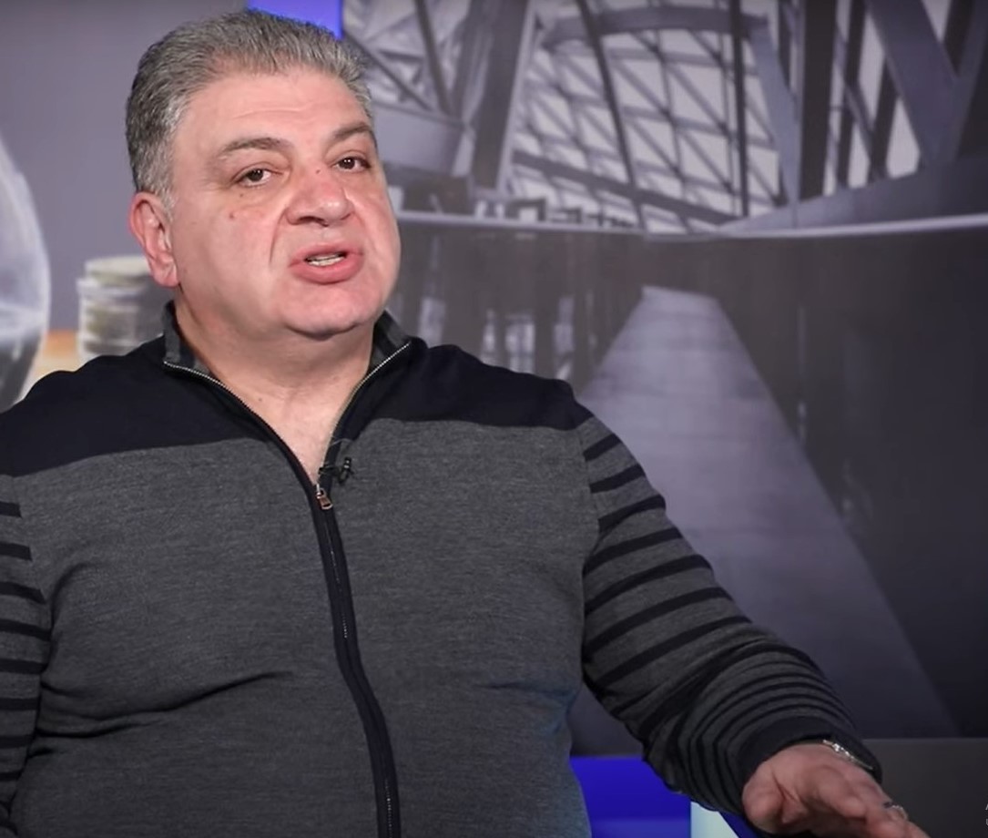 Центр тяжести визита Вэнса был в Баку, а не в Ереване