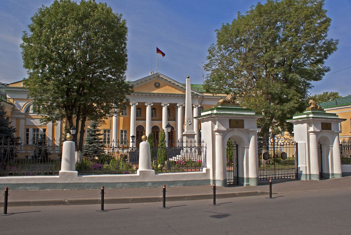 К сведению граждан: Посольство Армении в России сделало заявление 