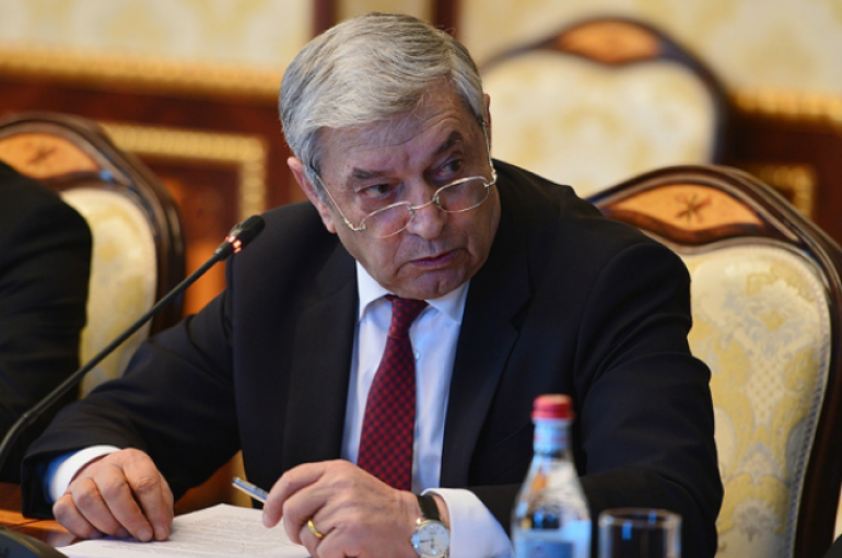 Не уволят, но зарплату сократят: глава МЧС Армении представил подробности