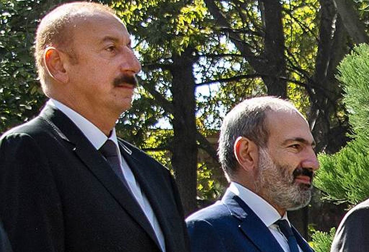 Алиев: Армении не удалось в 2019 году изменить формат переговоров по Карабаху 