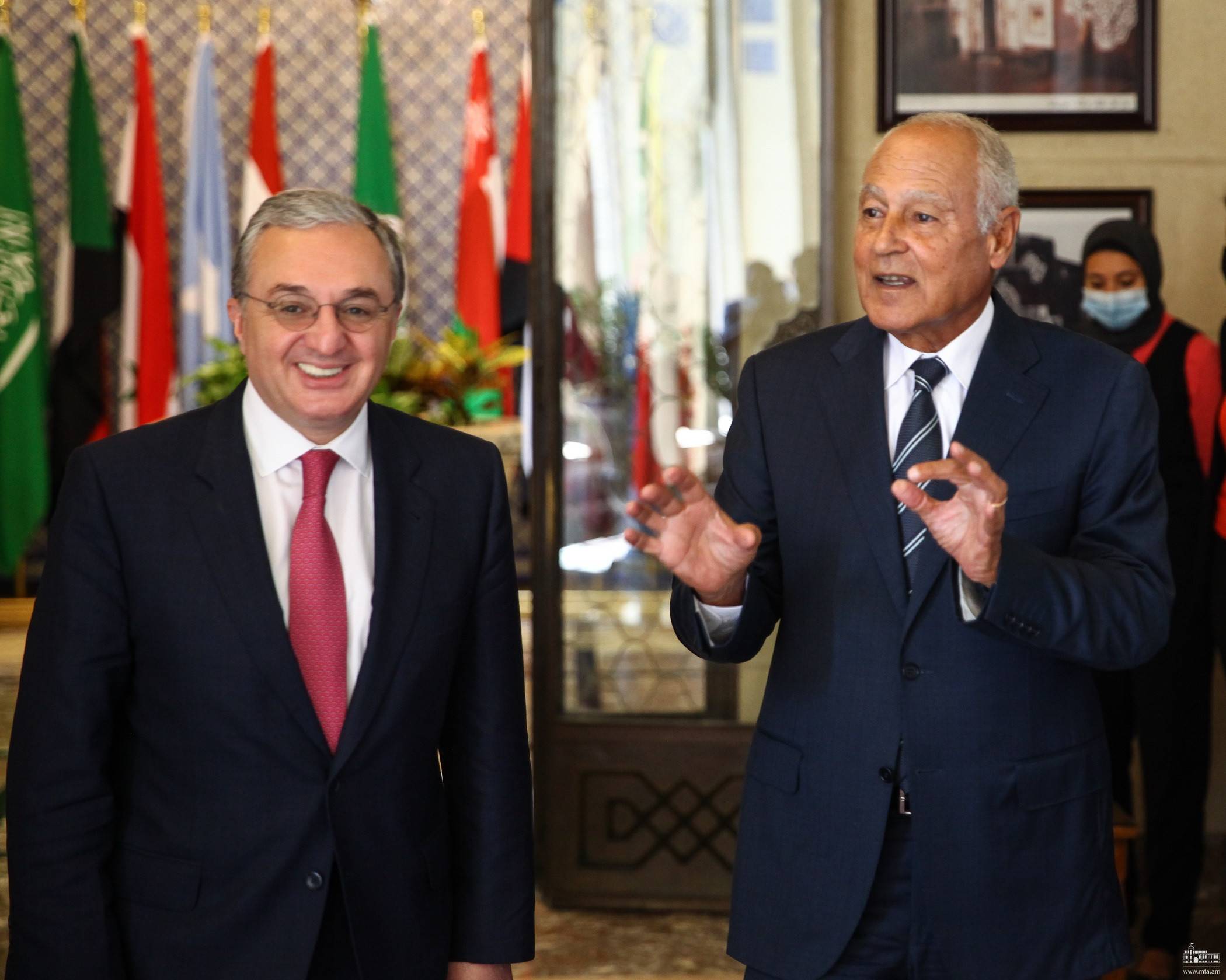 Встреча Зограба Мнацаканяна с генеральным секретарем Лиги арабских государств Ахмедом Абулом Кейтом