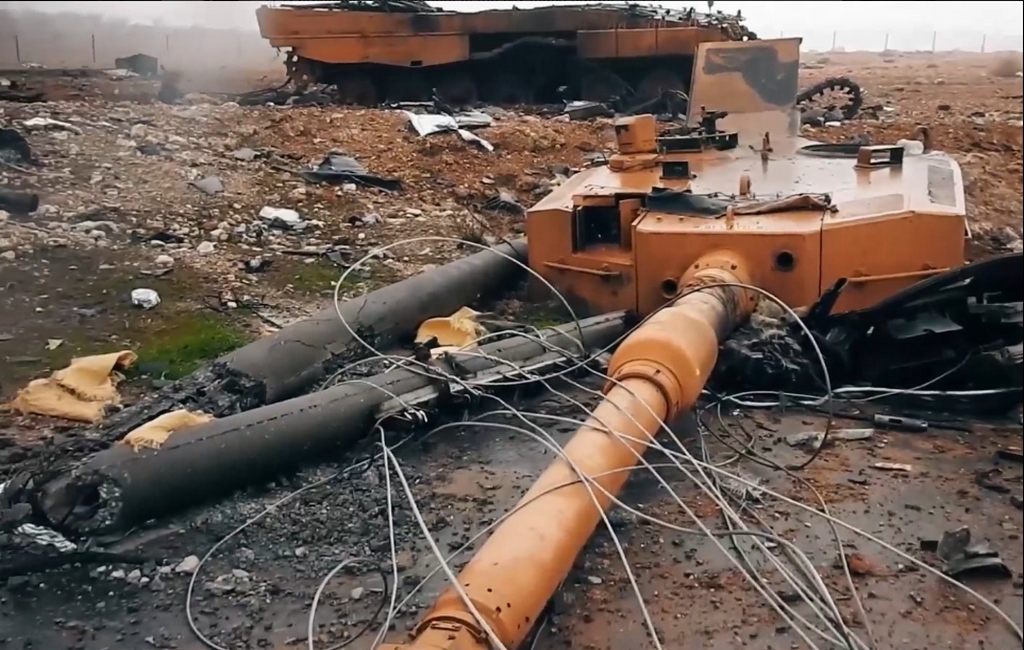 Анкара выясняет происхождение оружия, которым подбит турецкий танк в Африне