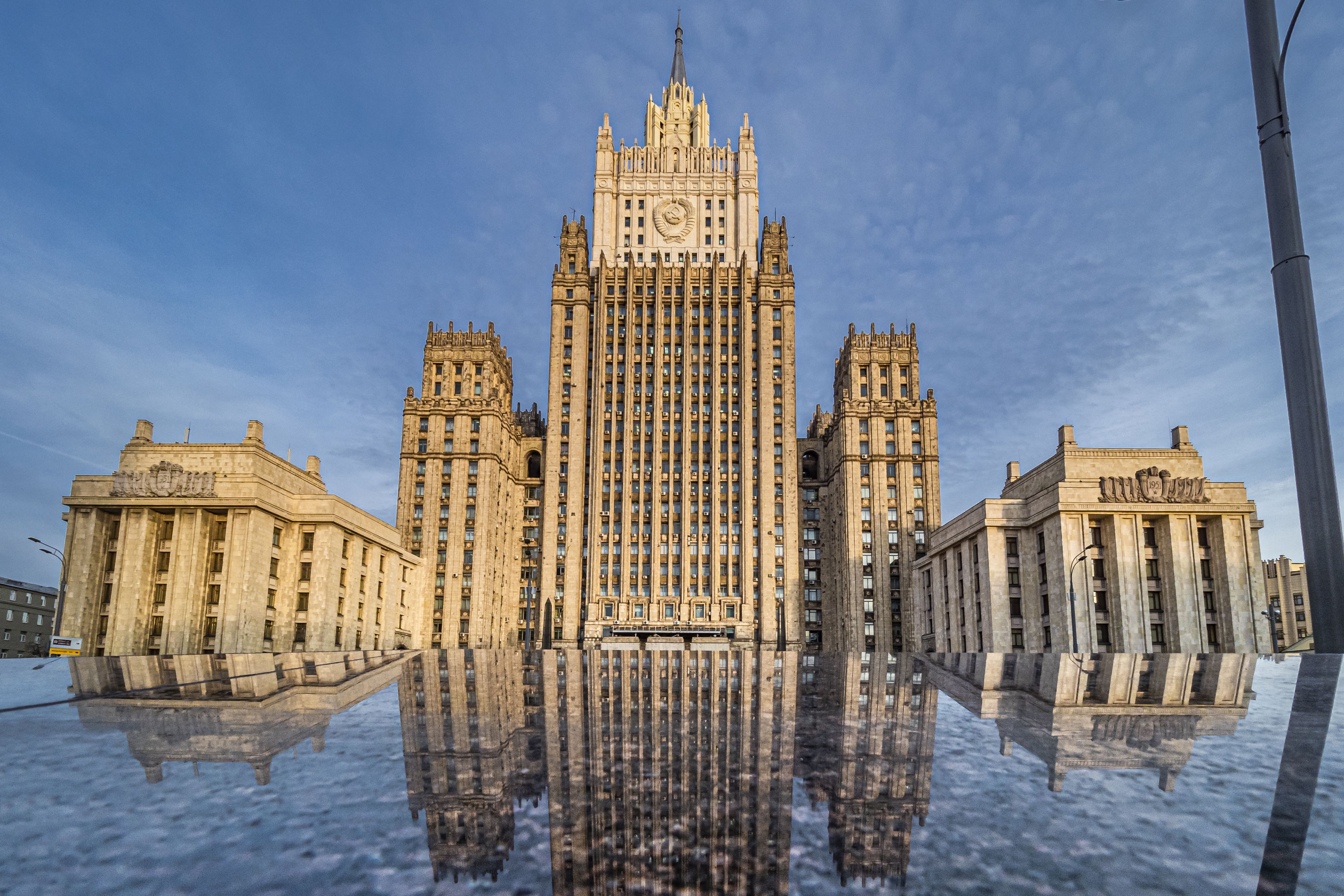 Посол Азербайджана в Москве Рахман Мустафаев вызван в МИД России