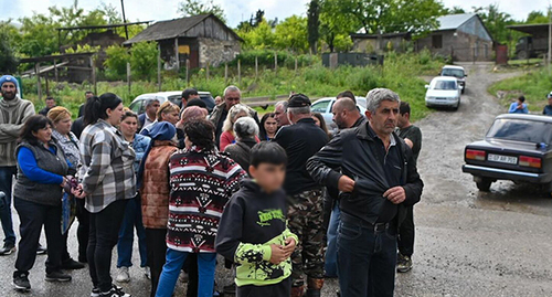 Жители Киранца разблокировали межгосударственную трассу после встречи с губернатором