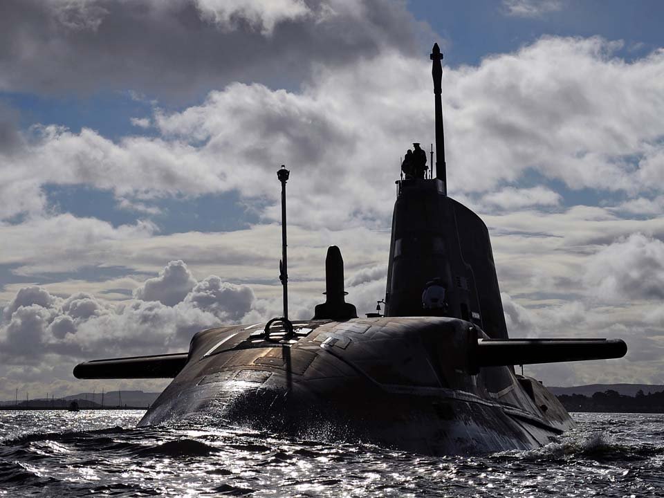 Британские подводники пожаловались премьер-министру страны, что не могут скачивать порно