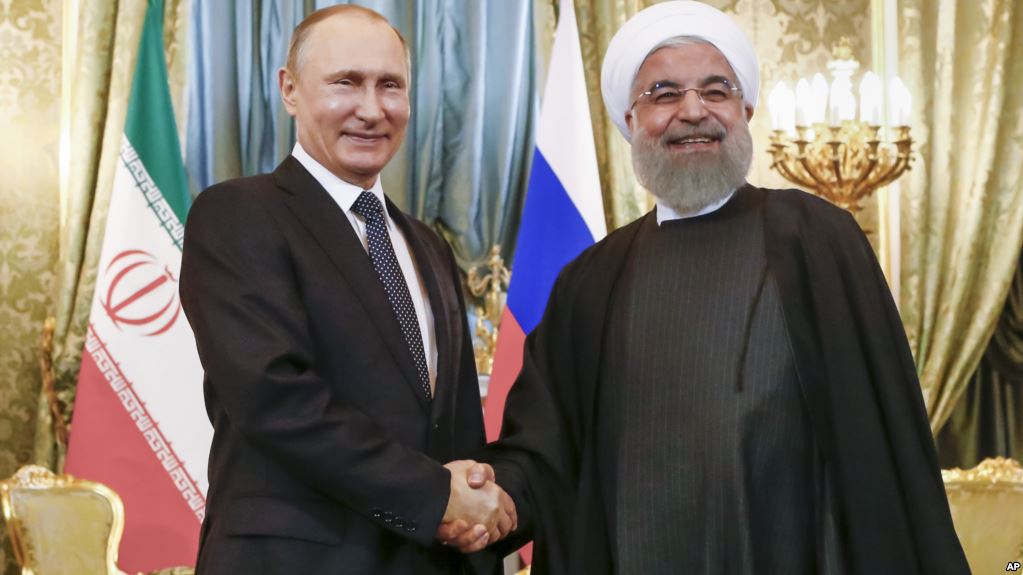 Эксперт: давление Вашингтона вынуждает Иран сближаться с Россией 