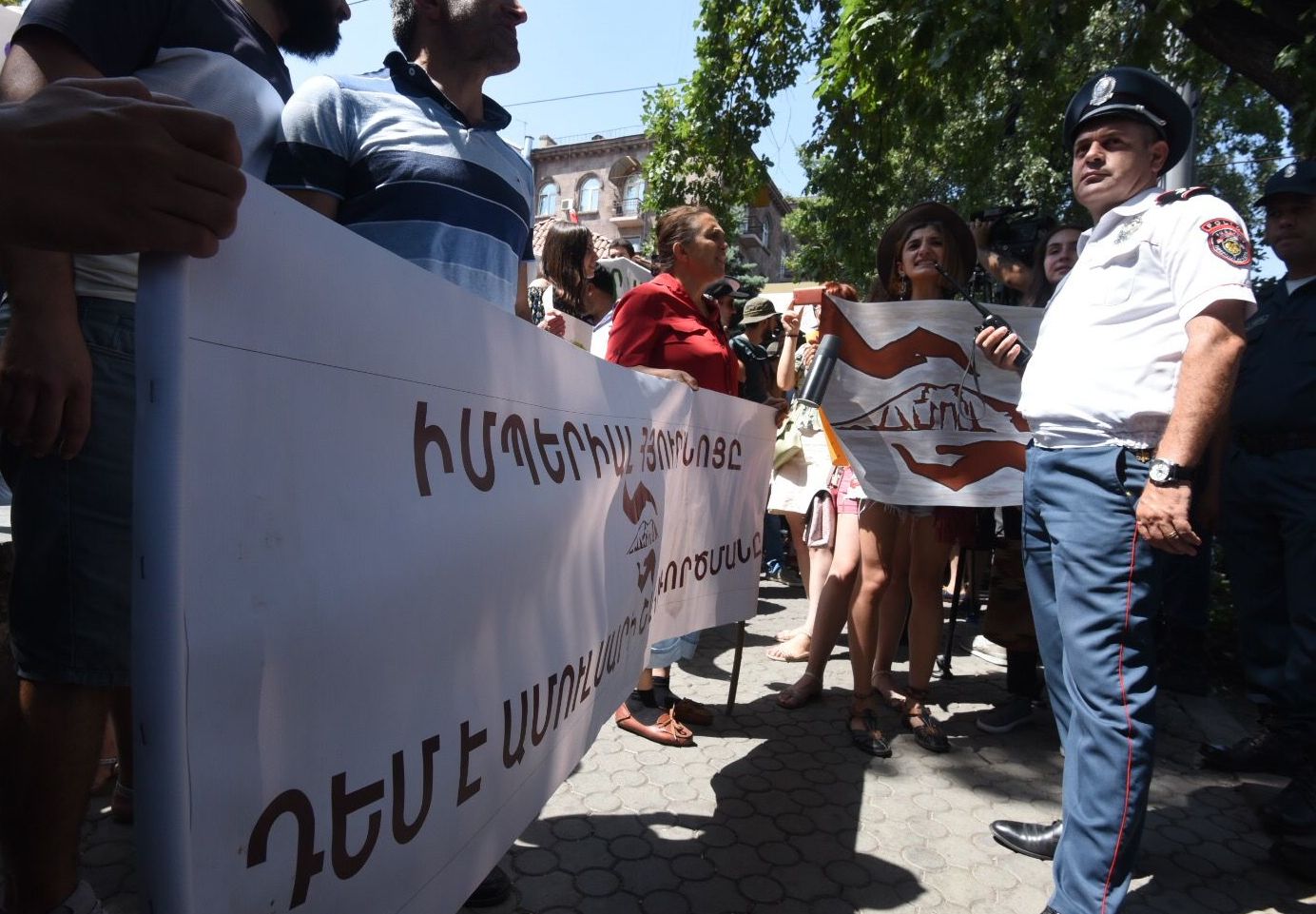В Ереване подвергнуты приводу участники акции протеста против разработки Амулсара