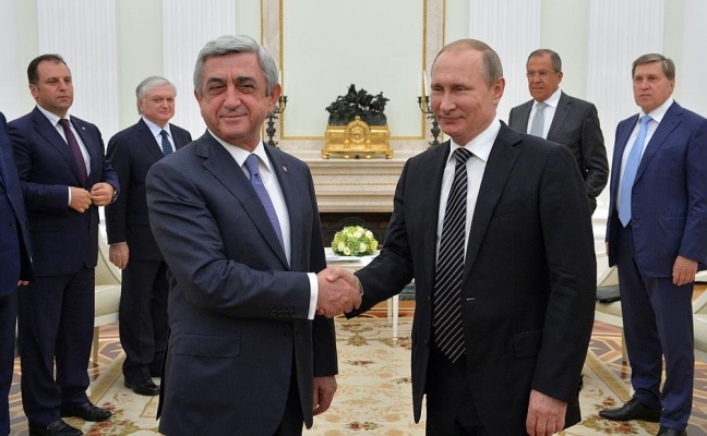 Путин проинформировал Саргсяна о «результатах бесед в Баку» по Карабаху