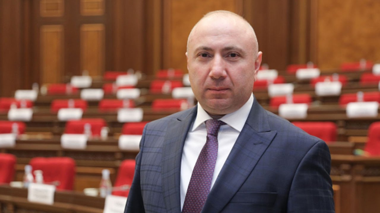 Никол Пашинян нагнетает в стране антироссийские настроения - Теванян