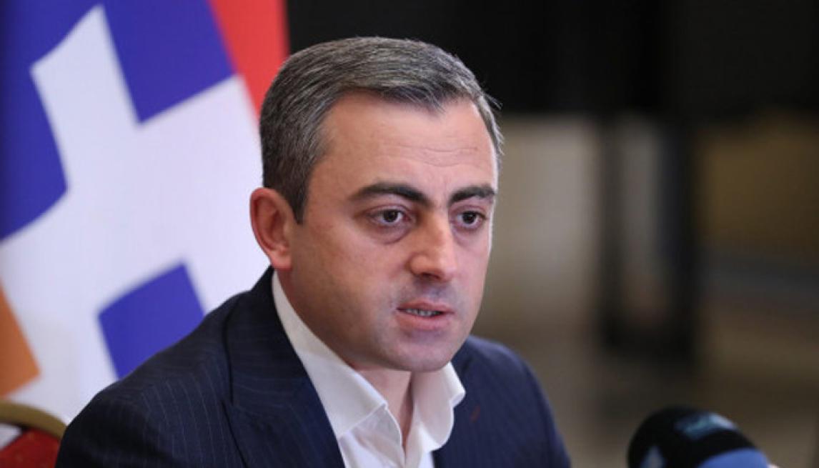 Իրավապահները ներխուժել են Իշխան Սաղաթելյանի տուն