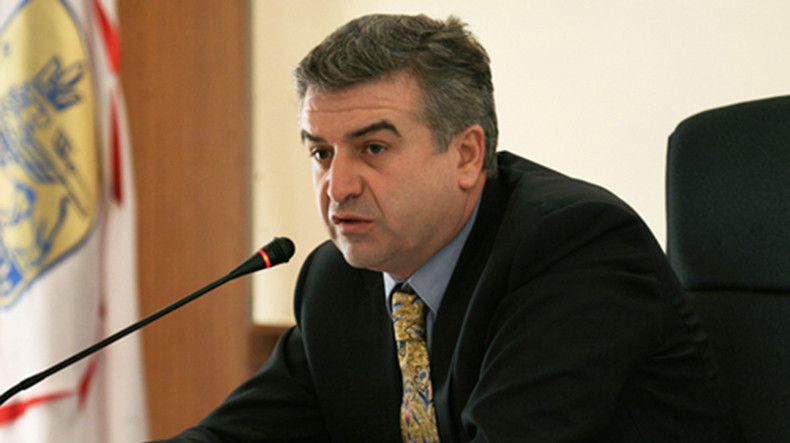 Армянский премьер не ставит задачи по избавлению от кадров предшественника 