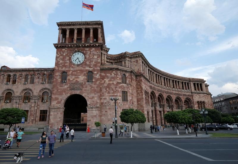 Парламент Армении окончательно одобрил структурные реформы в правительстве 