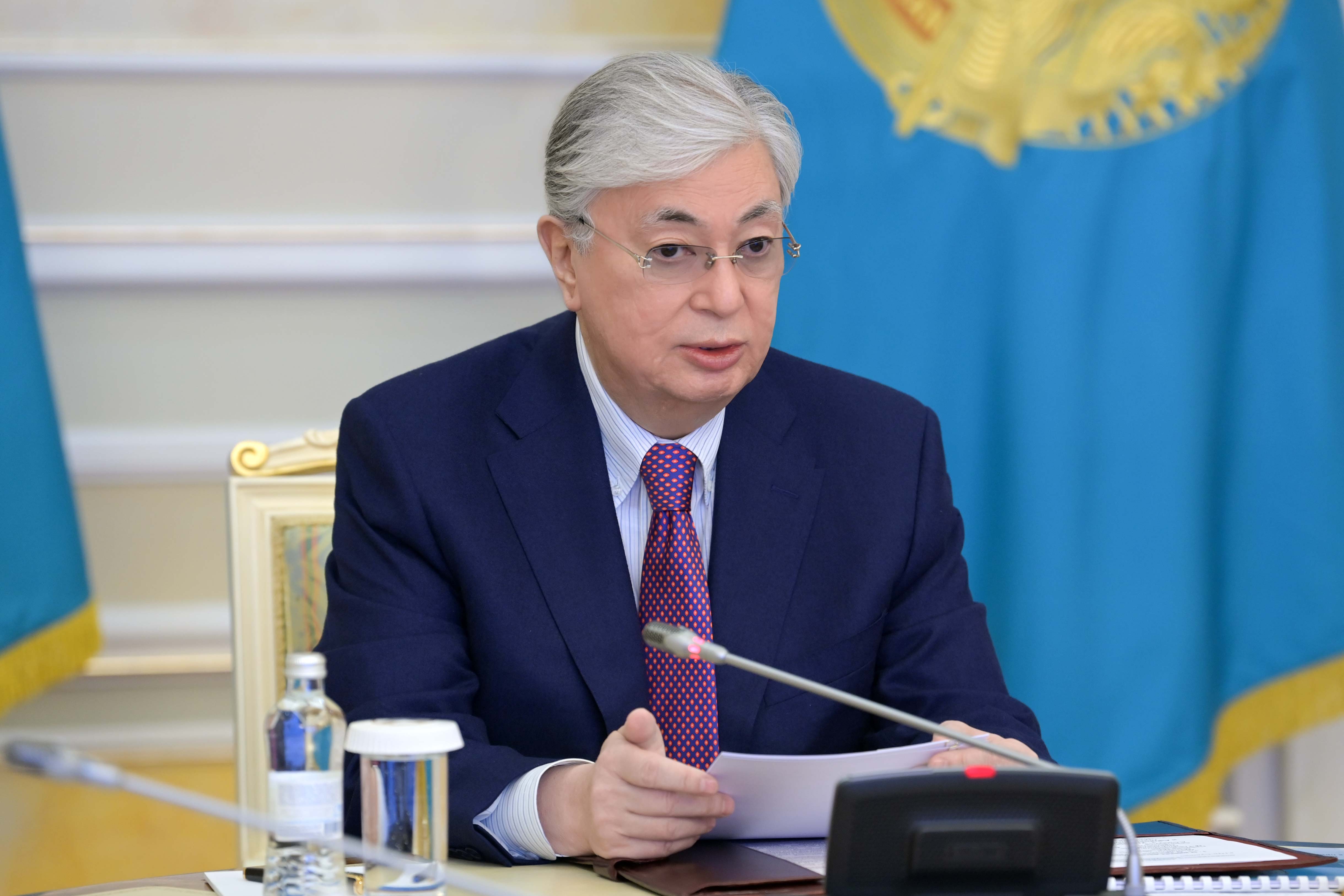 Президент Казахстана провел оперативное совещание Совбеза по ситуации вокруг Украины