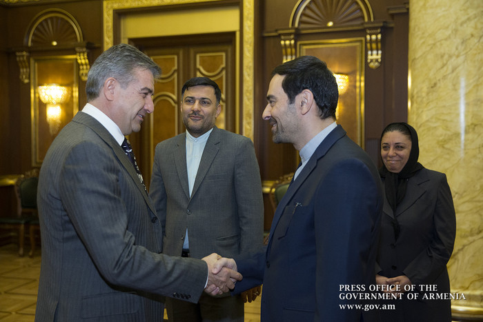 Армянский премьер придает важность сотрудничеству с Ираном 