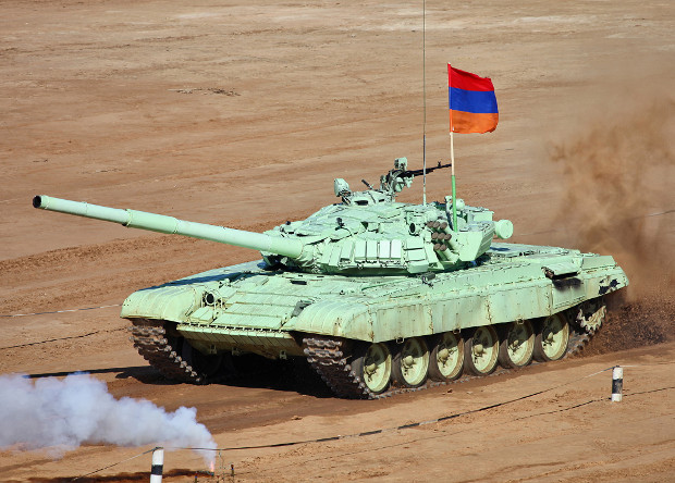 Россия модернизирует армянские танки Т-72 до уровня «биатлонного»