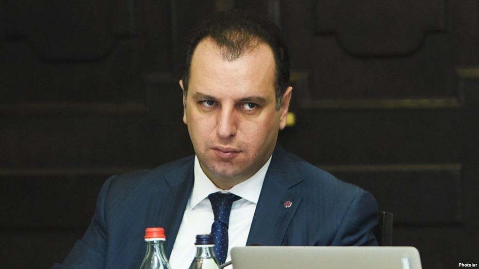 Министр обороны Армении вступит в РПА 