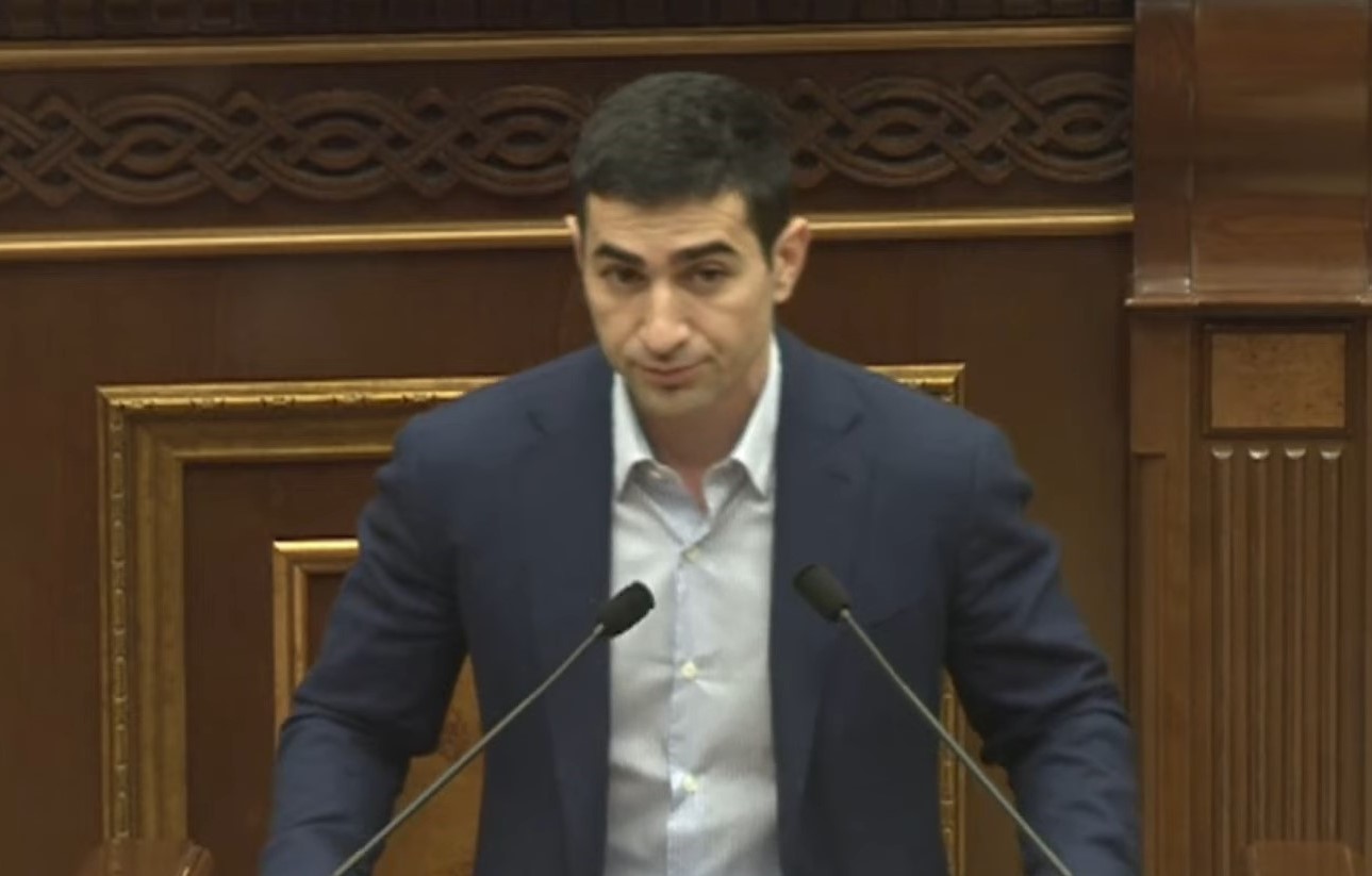 Сын второго президента Армении принес присягу депутата