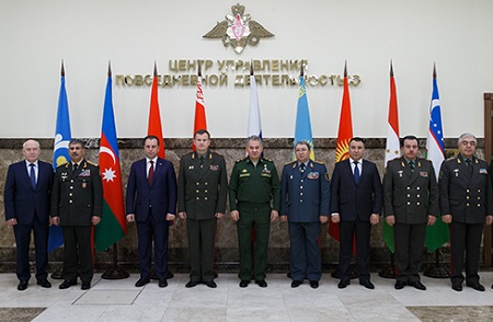 История одной фотографии: как министр обороны Азербайджана 