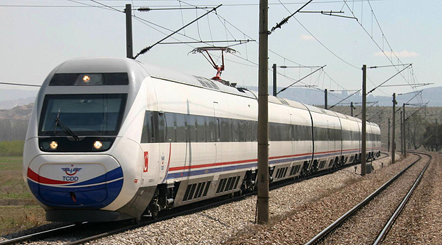 Иран и Турция хотят соединить свои железные дороги с портами двух стран