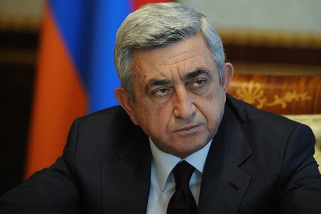 Президент Армении выразил соболезнования Владимиру Путину в связи с авиакатастрофой