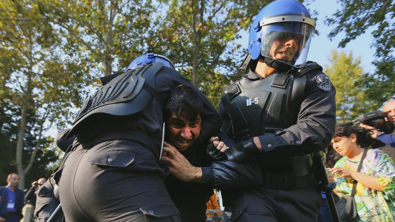 В ходе протестной акции в центре Баку задержаны порядка 150 человек