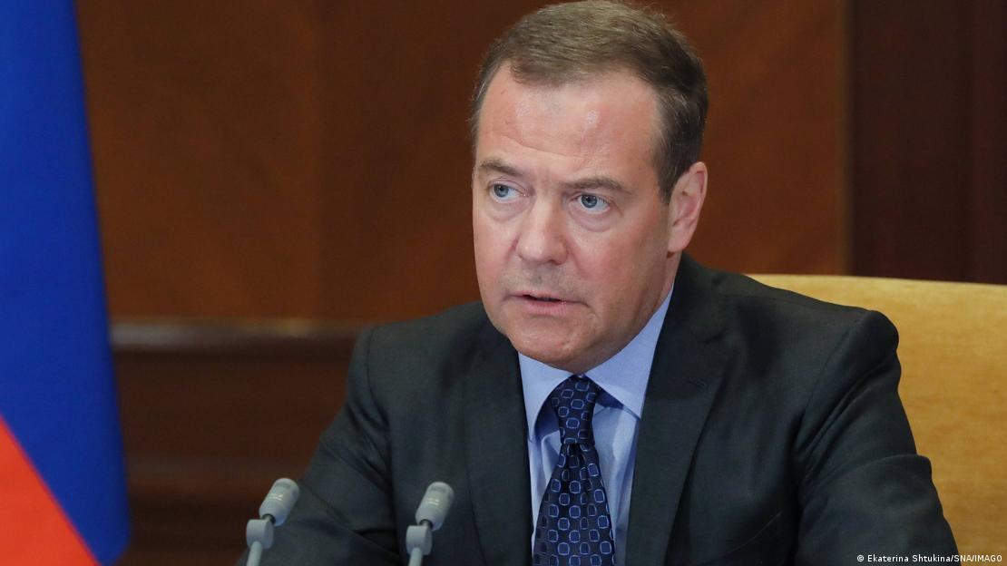 Медведев пригрозил Киеву ядерным оружием в случае попытки отвоевать Крым