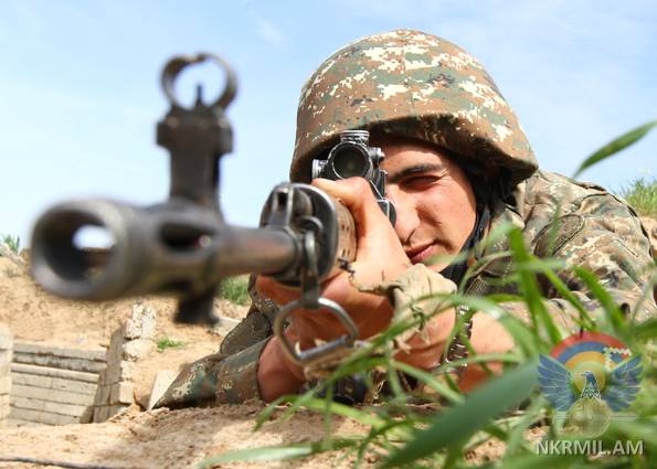 ВС Азербайджана произвели около 1300 выстрелов по карабахским позициям 