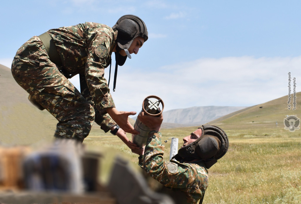 Танковые подразделения 2-го армейского корпуса ВС Армении провели тренировки  
