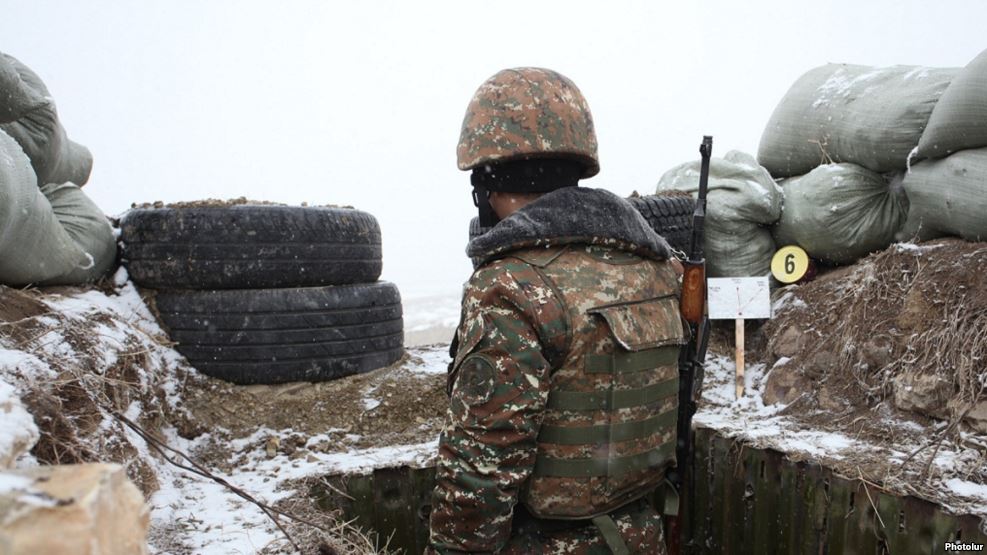 Предновогоднее обострение: на армяно-азербайджанской границе идут бои