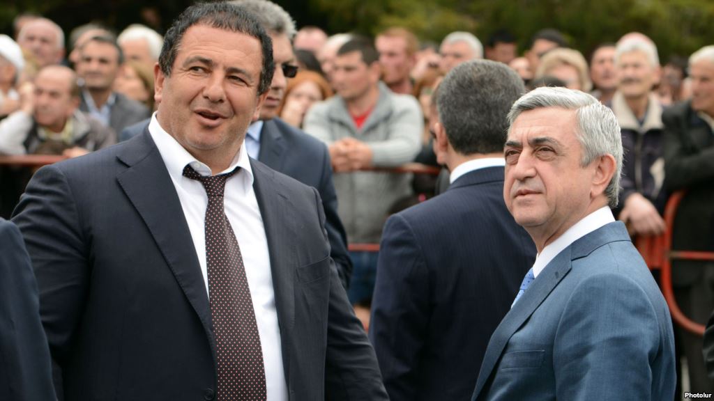 Тяжеловесы армянской политики пошли ва-банк: возможен ли компромисс?