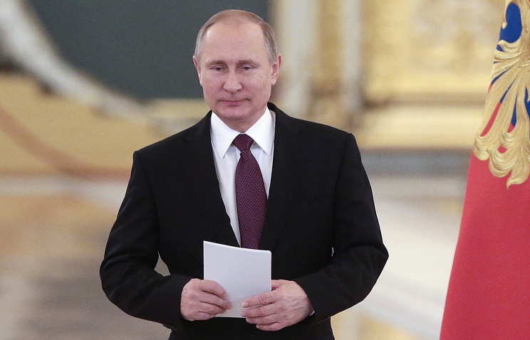 Ассиметричный ответ: Путин решил не высылать американских дипломатов из России