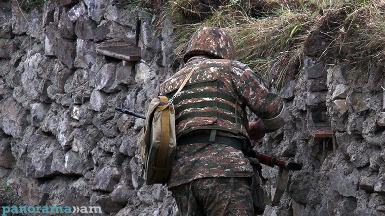 Азербайджан обстрелял карабахские позиции из подствольных гранатометов