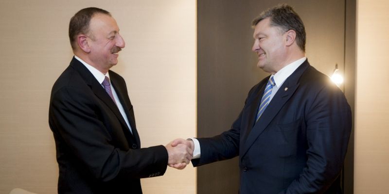 Порошенко отметил стратегический характер партнерства с Азербайджаном