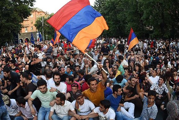 Мнение: поляризации армянского общества в ходе выборов не будет