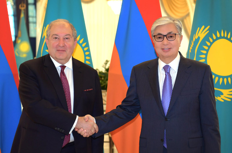 Президенты  Армении и Казахстана встретились  