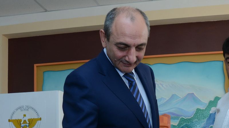 Карабахский референдум: централизация власти и “увековечение” президента