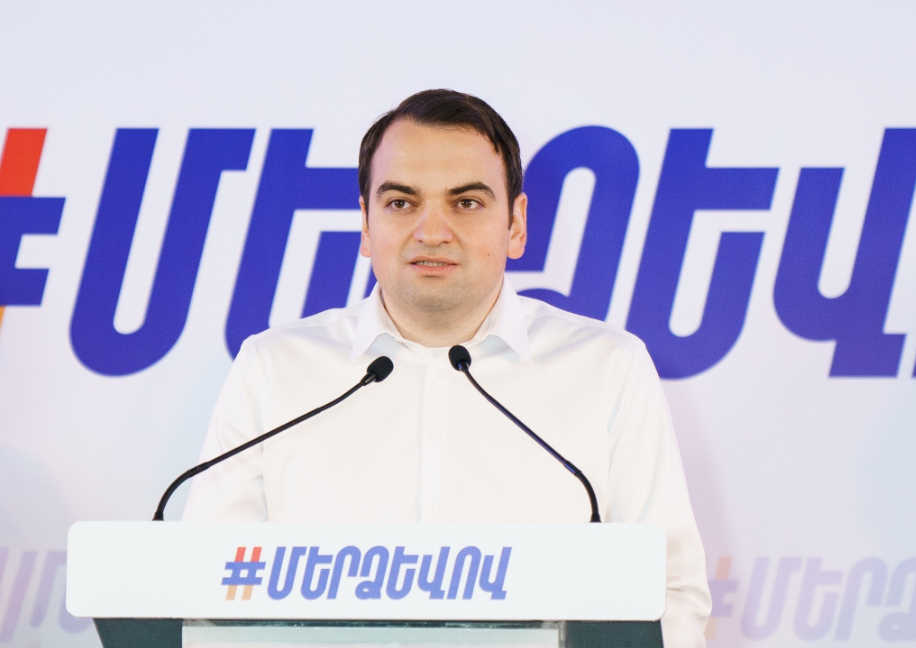 Нарек Карапетян подверг критике новые планы Пашиняна против Армянской церкви