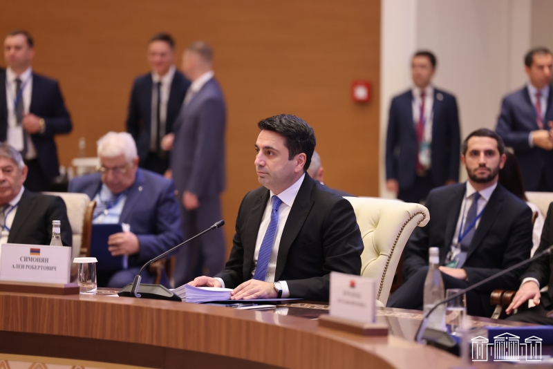 Սիմոնյանը  ընդդիմադիրներին համարում է «պատերազմի կուսակցություններ»