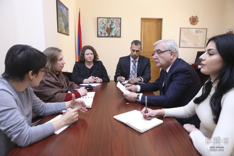 Андраник Кочарян встретился с послом США 