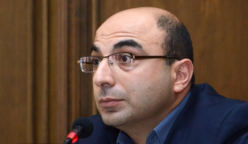 Չհասկանալո՞վ, թե՞ հասկանալով. երկու տարբերակներն էլ վատն են