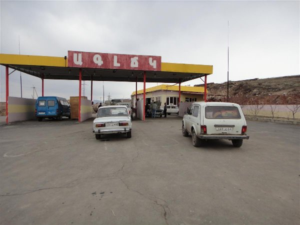 Обзор СМИ: Власти Армении решили монополизировать также сферу газозаправочных станций