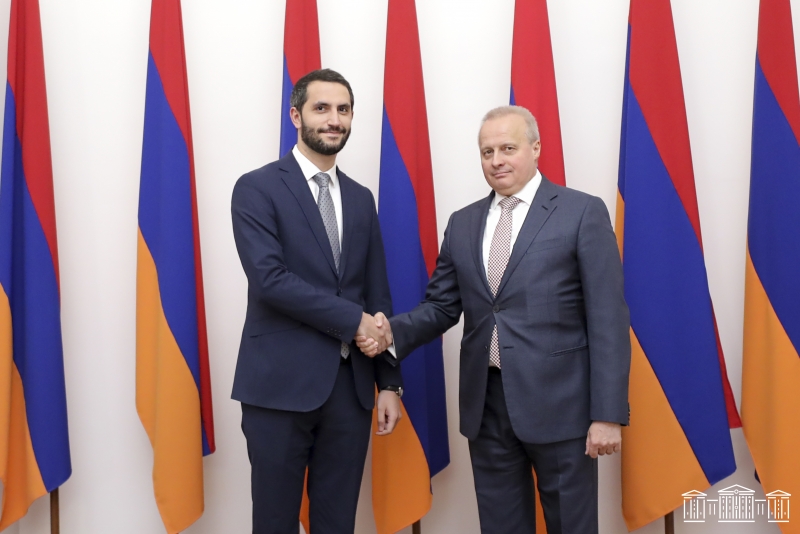 Вице-спикер НС и посол РФ отметили развитие армяно-российских дружественных связей