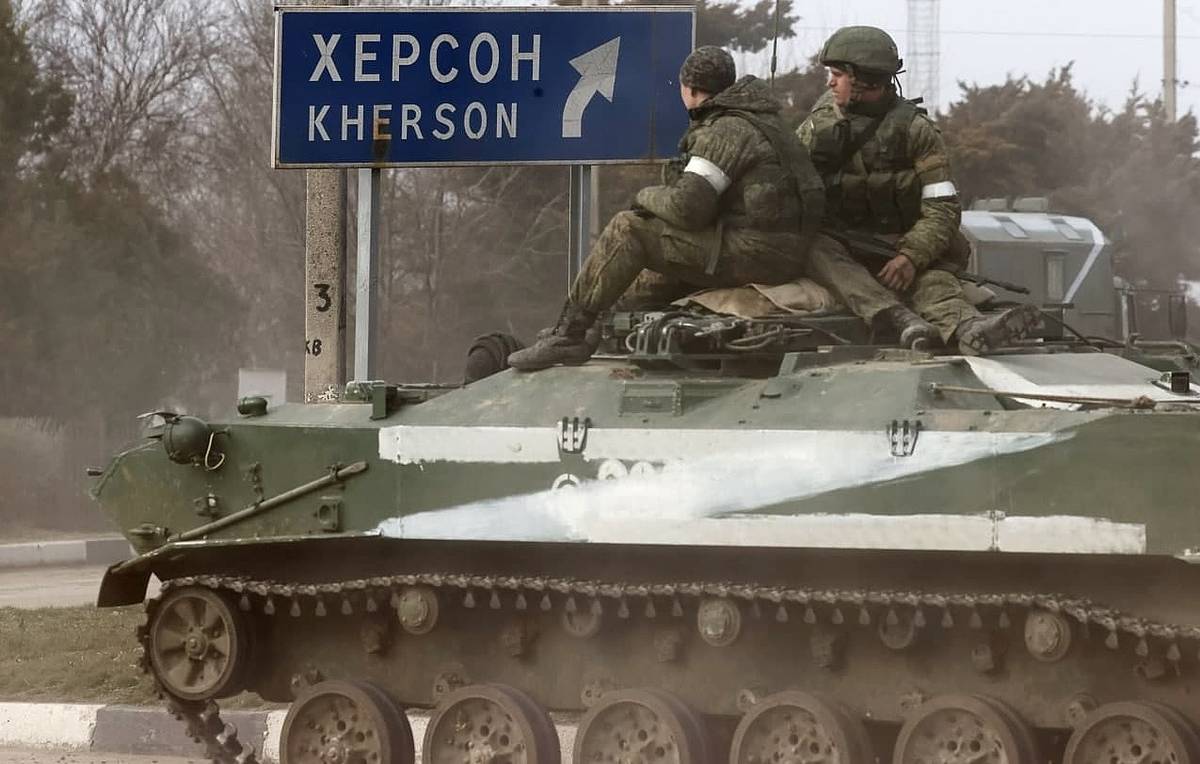 Мэр Херсона сообщил о блокировке города российскими военными