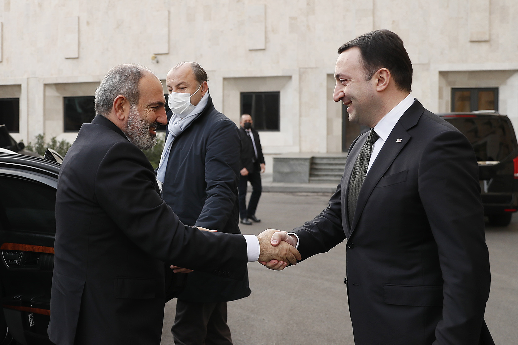 Гарибашвили: Грузия готова внести вклад в установление мира и стабильности в регионе
