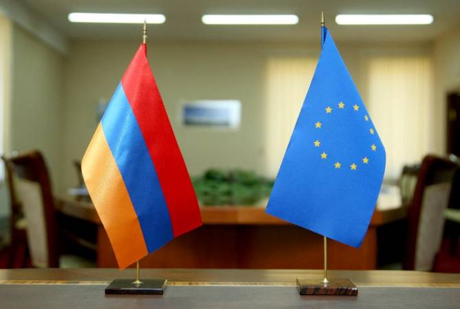 Евросоюз готов стимулировать контакты между Арменией и Азербайджаном - заявление 