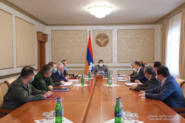 Президент Арцаха обсудил с Совбезом республики вопросы безопасности 