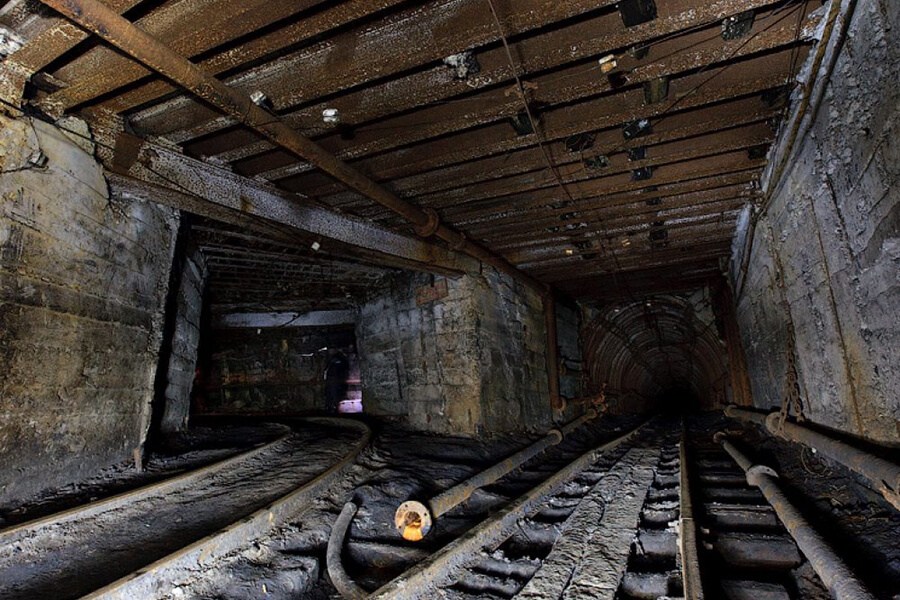 В результате взрыва на шахте в Грузии погибли четыре шахтера и шестеро пострадали