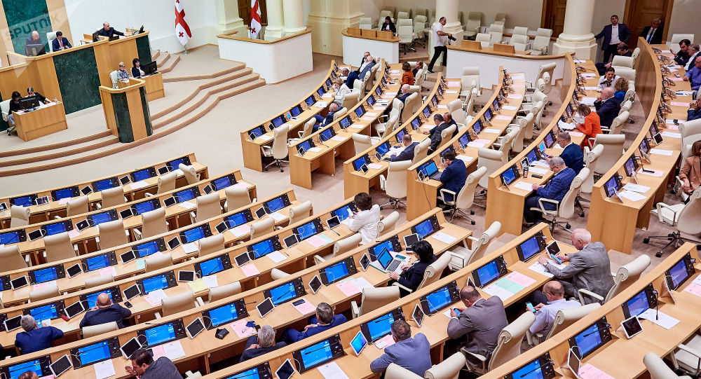 Парламент Грузии слушает кандидатов в новый кабмин страны